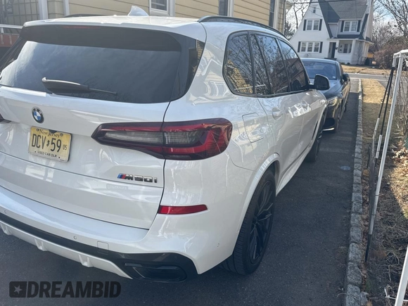 2021 BMW X5 M50i with VIN 5UXJU4C09M9H07838, listed as a Copart auction lot 47020525 with 57,200 mi miles and Clean Title. Bid and sale history available at carsss.com. Image 4.
