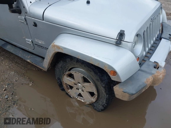2008 Jeep Wrangler Unlimited Sahara with VIN 1J4GA59158L501099, listed as a IAAI auction lot 41743590 with 213,941 mi miles and . Bid and sale history available at DreamBid. Image 6.