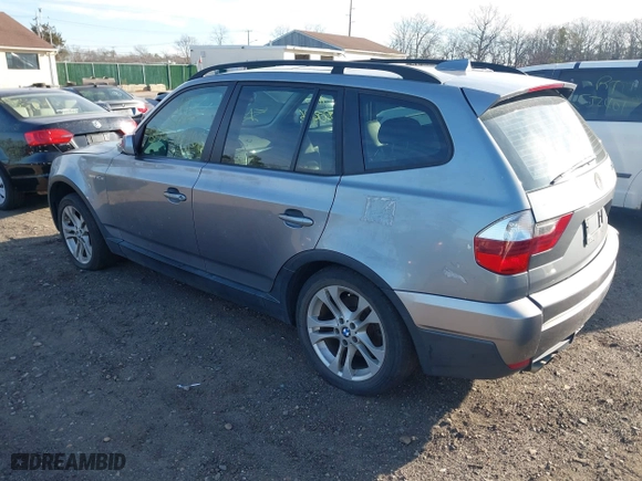 2007 BMW X3 3.0si with VIN WBXPC934X7WF15402, listed as a IAAI auction lot 41756885 with 999,999 mi miles. Bid and sale history available at carsss.com. Image 3.