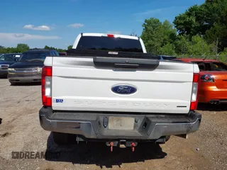 2019 Ford F-250 XL с VIN 1FT7W2B63KEG81657, выставлен на аукционе IAAI как лот 42456087 с пробегом 100 375 миль миль и . История ставок и продаж доступна на DreamBid. Изображение 15.