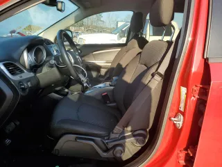 2019 Dodge Journey SE with VIN 3C4PDCBG8KT750637, listed as a Copart auction lot 46603645 with 92,274 mi miles and Salvage Title. Bid and sale history available at DreamBid. Image 7.