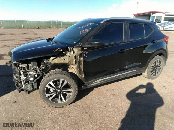 2019 Nissan Kicks S with VIN 3N1CP5CU7KL535128, listed as a IAAI auction lot 40749461 with 50,499 mi miles. Bid and sale history available at carsss.com. Image 19.