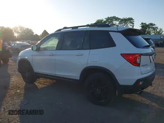 2019 Honda Passport Sport with VIN 5FNYF8H24KB002411, listed as a IAAI auction lot 42567249 with 60,154 mi miles and . Bid and sale history available at DreamBid. Image 3.