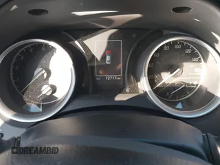 2024 Toyota Camry LE z VIN 4T1R11AK6RU888622, wystawiony jako IAAI lot #41102520 z przebiegiem 12 717 mil mil oraz . Historia ofert i sprzedaży dostępna na DreamBid. Obrazek 7.
