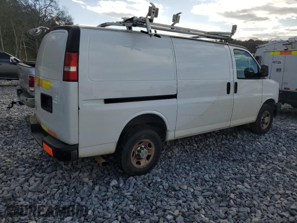 2012 Chevrolet Express Cargo z VIN 1GCWGFCA8C1172661, wystawiony jako Copart lot #47200685 z przebiegiem Nie podano mil oraz Czysty tytuł • Clean title. Historia ofert i sprzedaży dostępna na DreamBid. Obrazek 3.
