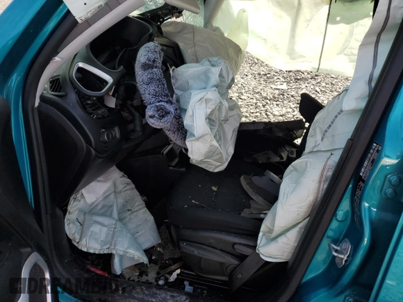 2021 Jeep Renegade Sport with VIN ZACNJCABXMPM22102, listed as a Copart auction lot 48037905 with Not provided miles and Salvage title. Bid and sale history available at DreamBid. Image 7.