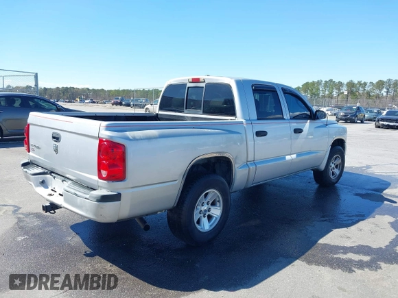 2008 Dodge Dakota SLT with VIN 1D7HE48K78S514290, listed as a IAAI auction lot 41766396 with 208,744 mi miles and . Bid and sale history available at carsss.com. Image 4.