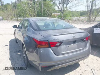 2024 Nissan Altima SV with VIN 1N4BL4DV8RN393037, listed as a IAAI auction lot 42019922 with 30,090 mi miles and . Bid and sale history available at DreamBid. Image 3.