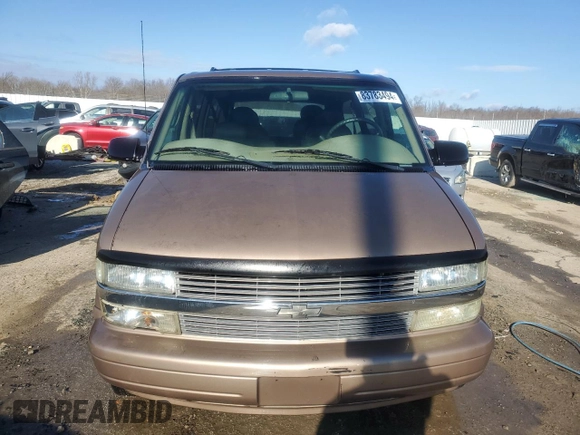 2002 Chevrolet Astro with VIN 1GNDM19X82B141148, listed as a Copart auction lot 83783494 with 210,345 mi miles and Non Repairable. Bid and sale history available at carsss.com. Image 5.