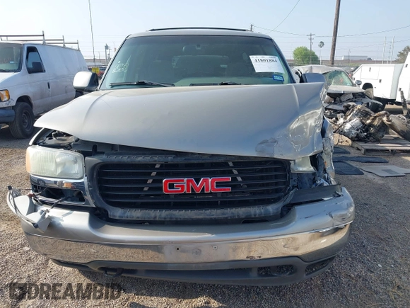 2002 GMC Yukon XL SLT with VIN 3GKEC16Z82G293853, listed as a IAAI auction lot 41801884 with 96,490 mi miles. Bid and sale history available at carsss.com. Image 12.