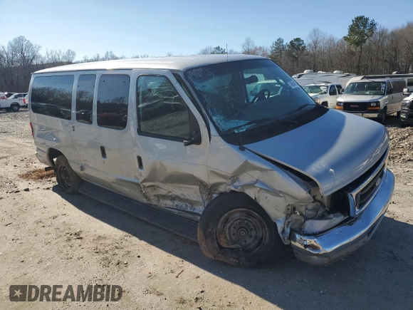 2006 Ford Econoline Passenger XL z VIN 1FBNE31L16DA53135, wystawiony jako Copart lot #45904875 z przebiegiem 174 385 mil mil oraz Szkoda całkowita • Salvage title. Historia ofert i sprzedaży dostępna na DreamBid. Obrazek 4.