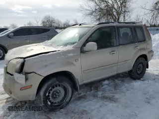 2005 Nissan X-Trail XE z VIN JN8BT08T25W001268, wystawiony jako Copart lot #45551835 z przebiegiem 318 908 mil mil oraz Szkody całkowita. Historia ofert i sprzedaży dostępna na DreamBid. Obrazek 1.