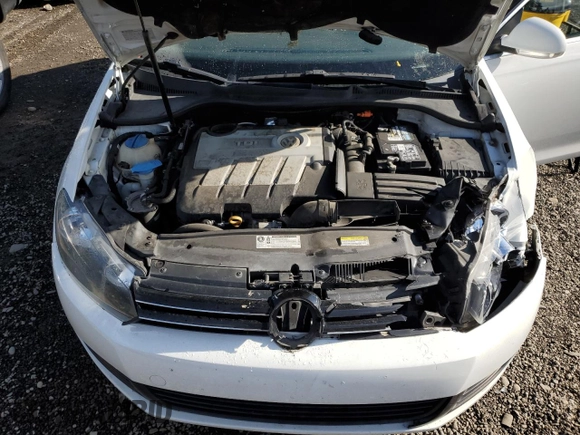 2014 Volkswagen Jetta SportWagen TDI w/Sunroof & Nav with VIN 3VWPL7AJ1EM614546, listed as a Copart auction lot 77416174 with 149,893 mi miles and Salvage Title. Bid and sale history available at carsss.com. Image 11.