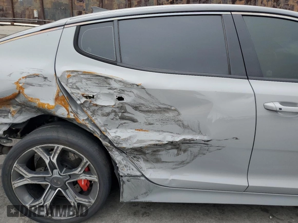 2018 Kia Stinger GT with VIN KNAE35LC4J6032204, listed as a Copart auction lot 48251235 with 58,687 mi miles and Salvage Title. Bid and sale history available at carsss.com. Image 10.