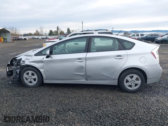 2011 Toyota Prius I z VIN JTDKN3DU6B0321701, wystawiony jako IAAI lot #41631688 z przebiegiem 127 987 mil mil oraz . Historia ofert i sprzedaży dostępna na DreamBid. Obrazek 15.