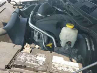 2015 Ram 1500 Express z VIN 1C6RR7KT7FS595687, wystawiony jako IAAI lot #42856479 z przebiegiem 79 322 mil mil oraz . Historia ofert i sprzedaży dostępna na DreamBid. Obrazek 19.