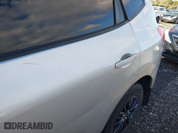 2009 Nissan Rogue SL with VIN JN8AS58V99W445704, listed as a IAAI auction lot 42141961 with Not Provided miles. Bid and sale history available at carsss.com. Image 6.