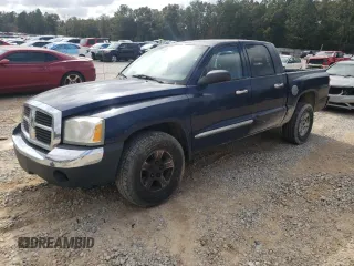 2005 Dodge Dakota SLT with VIN 1D7HE48N15S223063, listed as a Copart auction lot 43223535 with 167,501 mi miles and Salvage Title. Bid and sale history available at DreamBid. Image 1.