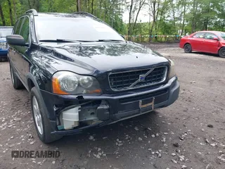 2006 Volvo XC90 2.5L Turbo with VIN YV4CZ592561296816, listed as a IAAI auction lot 42199168 with 199,667 mi miles. Bid and sale history available at carsss.com. Image 6.