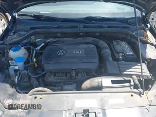 2014 Volkswagen Jetta SE z VIN 3VWD17AJ1EM303577, wystawiony jako IAAI lot #42436160 z przebiegiem 113 086 mil mil oraz . Historia ofert i sprzedaży dostępna na DreamBid. Obrazek 10.