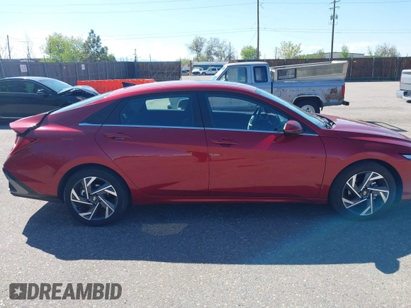 2025 Hyundai Elantra SEL Convenience with VIN KMHLS4DG0SU861661, listed as a IAAI auction lot 42178392 with 20,518 mi miles and . Bid and sale history available at DreamBid. Image 13.