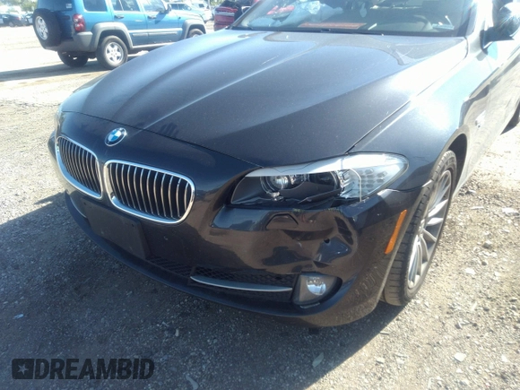 2011 BMW 5 Series 535i xDrive with VIN WBAFU7C55BC439837, listed as a IAAI auction lot 38492275 with 102,190 mi miles. Bid and sale history available at carsss.com. Image 6.