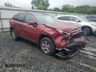 2022 Toyota RAV4 XLE with VIN 2T3P1RFV5NW290032, listed as a Copart auction lot 61164555 with 6,259 mi miles and Salvage title. Bid and sale history available at DreamBid. Image 4.