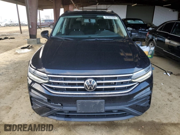 2022 Volkswagen Tiguan S z VIN 3VV1B7AXXNM012536, wystawiony jako Copart lot #81937034 z przebiegiem 38 912 mil mil oraz Szkoda całkowita • Salvage title. Historia ofert i sprzedaży dostępna na DreamBid. Obrazek 5.