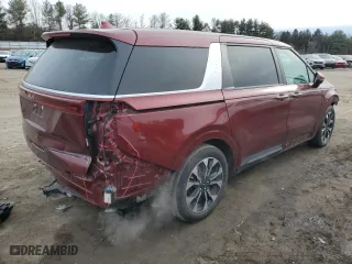 2023 Kia Carnival EX with VIN KNDNC5H31P6251982, listed as a Copart auction lot 43386625 with 28,969 mi miles and Salvage Title. Bid and sale history available at carsss.com. Image 3.