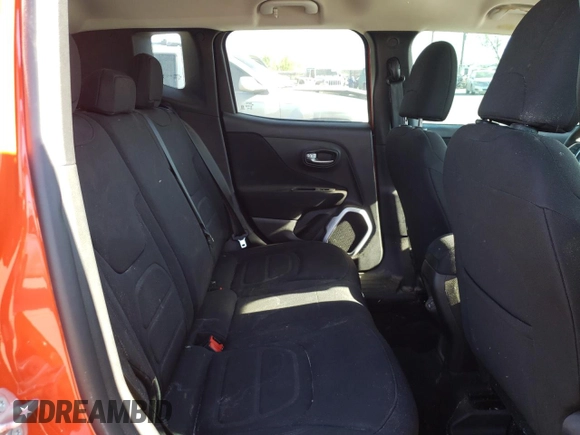 2018 Jeep Renegade Latitude with VIN ZACCJABH1JPH71260, listed as a Copart auction lot 68535514 with 33,651 mi miles and Salvage title. Bid and sale history available at DreamBid. Image 11.