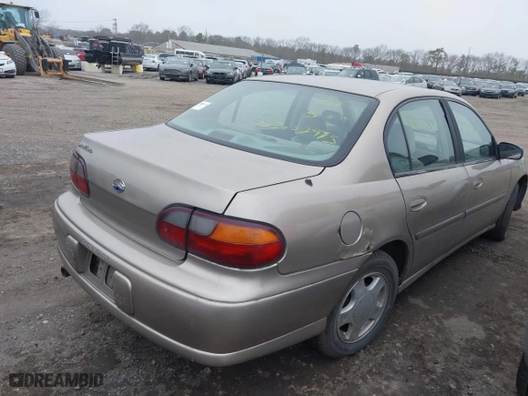 2000 Chevrolet Malibu with VIN 1G1ND52J4Y6234107, listed as a IAAI auction lot 41852425 with 999,999 mi miles. Bid and sale history available at carsss.com. Image 4.