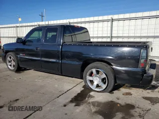 2003 Chevrolet Silverado SS z VIN 2GCEK19N531270435, wystawiony jako Copart lot #76632764 z przebiegiem 200 234 mil mil oraz Szkody całkowita. Historia ofert i sprzedaży dostępna na DreamBid. Obrazek 2.