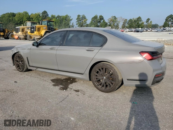 2020 BMW 7 Series 740i xDrive z VIN WBA7T4C02LGF97205, wystawiony jako Copart lot #69569084 z przebiegiem Nie podano mil oraz Szkoda całkowita • Salvage title. Historia ofert i sprzedaży dostępna na DreamBid. Obrazek 2.