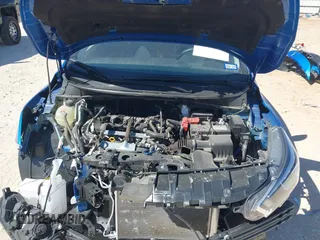 2023 Nissan Versa SV z VIN 3N1CN8EV9PL872078, wystawiony jako IAAI lot #41691866 z przebiegiem 8 083 mil mil oraz . Historia ofert i sprzedaży dostępna na DreamBid. Obrazek 10.
