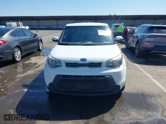 2014 Kia Soul + with VIN KNDJP3A58E7036528, listed as a IAAI auction lot 42014997 with 156,853 mi miles. Bid and sale history available at carsss.com. Image 12.