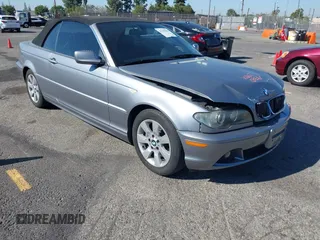 2006 BMW 3 Series 325Ci with VIN WBABW33426PX84492, listed as a IAAI auction lot 41658186 with 152,477 mi miles. Bid and sale history available at carsss.com. Image 1.