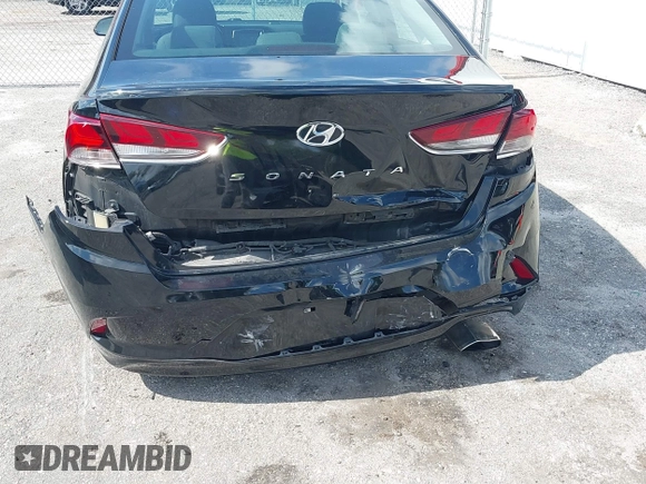 2018 Hyundai Sonata Limited z VIN 5NPE34AF1JH673228, wystawiony jako IAAI lot #42331266 z przebiegiem 252 590 mil mil oraz . Historia ofert i sprzedaży dostępna na DreamBid. Obrazek 6.