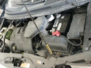 2009 Lincoln MKX with VIN 2LMDU68C89BJ03928, listed as a IAAI auction lot 40550902 with 162,534 mi miles and . Bid and sale history available at DreamBid. Image 13.