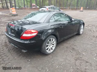 2007 Mercedes-Benz SLK-Class 3.5L with VIN WDBWK56FX7F148904, listed as a IAAI auction lot 41975034 with 93,793 mi miles. Bid and sale history available at carsss.com. Image 4.