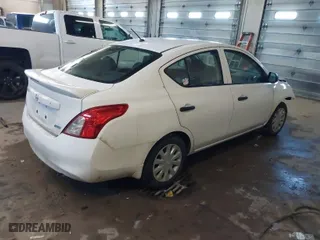 2014 Nissan Versa SV with VIN 3N1CN7AP6EL858962, listed as a IAAI auction lot 41504976 with 1 mi miles. Bid and sale history available at carsss.com. Image 4.
