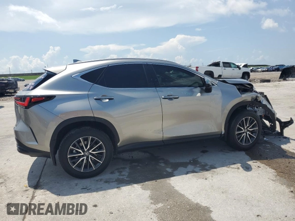 2025 Lexus NX 250 Premium z VIN 2T2GDCAZ3SC022077, wystawiony jako Copart lot #61662545 z przebiegiem 7 929 mil mil oraz Szkoda całkowita • Salvage title. Historia ofert i sprzedaży dostępna na DreamBid. Obrazek 3.