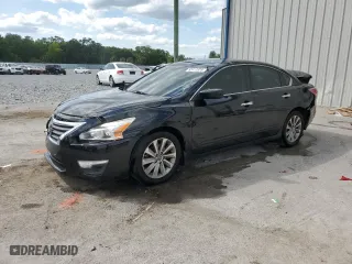 2015 Nissan Altima 2.5 with VIN 1N4AL3AP8FC485087, listed as a Copart auction lot 52413935 with 117,288 mi miles and Salvage Title. Bid and sale history available at carsss.com. Image 1.