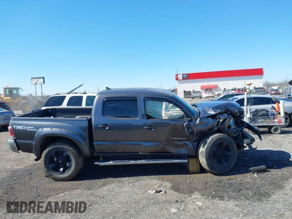 2014 Toyota Tacoma with VIN 5TFLU4EN1EX108137, listed as a IAAI auction lot 41691253 with 119,820 mi miles. Bid and sale history available at carsss.com. Image 13.