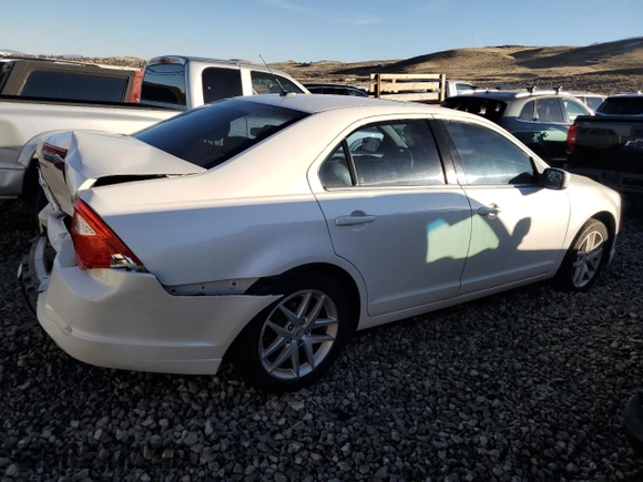 2011 Ford Fusion SEL with VIN 3FAHP0JG2BR324800, listed as a Copart auction lot 44075955 with 155,890 mi miles and Salvage Title. Bid and sale history available at DreamBid. Image 3.