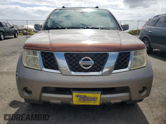 2007 Nissan Pathfinder S z VIN 5N1AR18U87C602088, wystawiony jako Copart lot #80795354 z przebiegiem 247 999 mil mil oraz Czysty tytuł • Clean title. Historia ofert i sprzedaży dostępna na DreamBid. Obrazek 5.