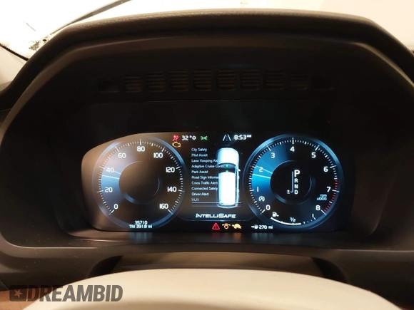 2022 Volvo XC90 Momentum with VIN YV4102PK0N1801551, listed as a IAAI auction lot 41296538 with 35,710 mi miles and . Bid and sale history available at DreamBid. Image 7.