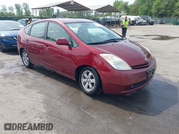 2005 Toyota Prius with VIN JTDKB20U957010252, listed as a IAAI auction lot 42119577 with 117,717 mi miles. Bid and sale history available at carsss.com. Image 1.
