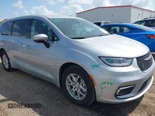 2023 Chrysler Pacifica Touring L с VIN 2C4RC1BG7PR624229, выставлен на аукционе IAAI как лот 42550723 с пробегом 58 488 миль миль и . История ставок и продаж доступна на DreamBid. Изображение 1.