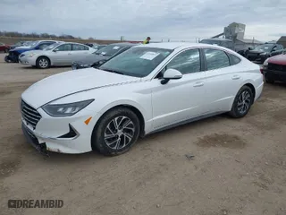 2021 Hyundai Sonata Hybrid Blue with VIN KMHL24JJ6MA033392, listed as a IAAI auction lot 41539515 with 43,095 mi miles. Bid and sale history available at carsss.com. Image 2.