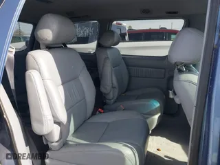 1998 Toyota Sienna LE with VIN 4T3ZF13C5WU028625, listed as a IAAI auction lot 41596901 with 139,903 mi miles. Bid and sale history available at carsss.com. Image 8.